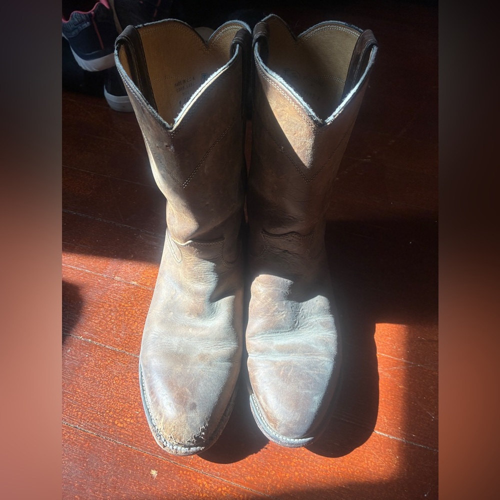 Justin Boots Men’s Cowboy Boots Size 9 EEE Wide – Heavily Worn